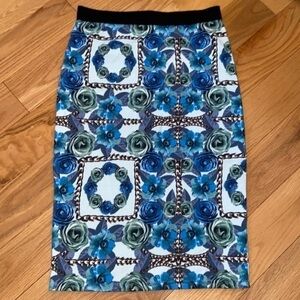 ASOS pencil skirt with full zip back, Lined, size 8, great condition